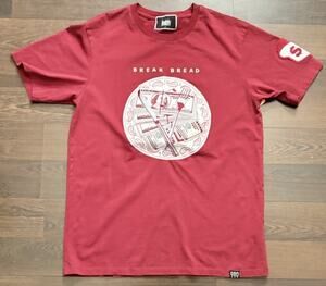RARE MEN DENIMICITY BREAK BREAD T-SHIRT MEN’S LARGE